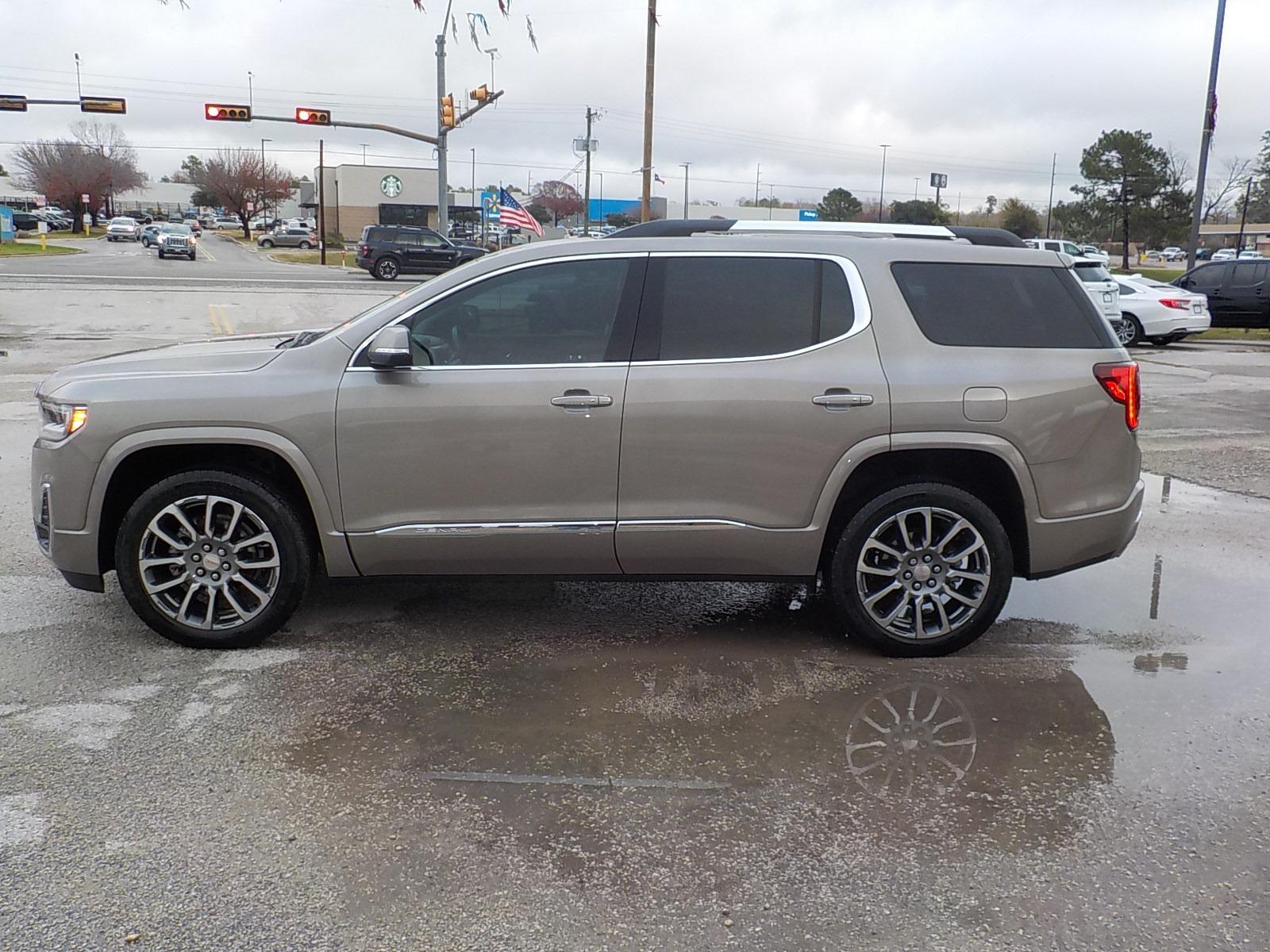 2022 Tan /Black GMC Acadia Denalli (1GKKNPL42NZ) with an 2.0L Turbo engine, Automatic transmission, located at 1617 W Church Street, Livingston, TX, 77351, (936) 327-3600, 30.710995, -94.951157 - ONE OWNER!! LOCALLY OWNED!! These folks took EXCEPTIONAL care of this vehicle! Did I mention this is a Denalli! Ride in style! - Photo #4